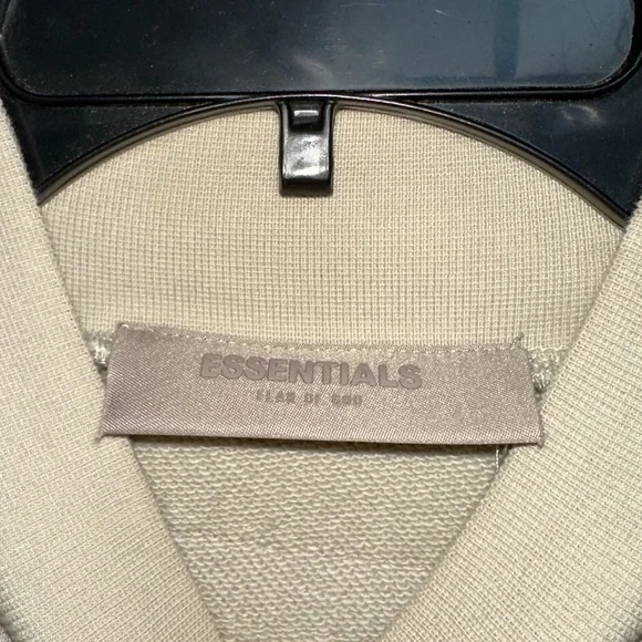 FEAR OF GOD ESSENTIALS WOMEN'S 1977 MOCK NECK-MEDIUM - Picture 3 of 6